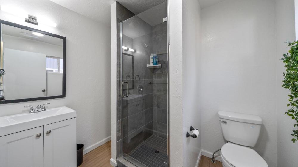 Queen Suite interior